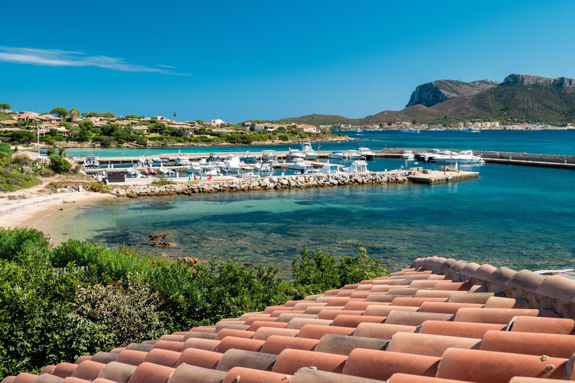 S'Abba Seafront Apartments - Your House In Sardinia Golfo Aranci Habitación foto